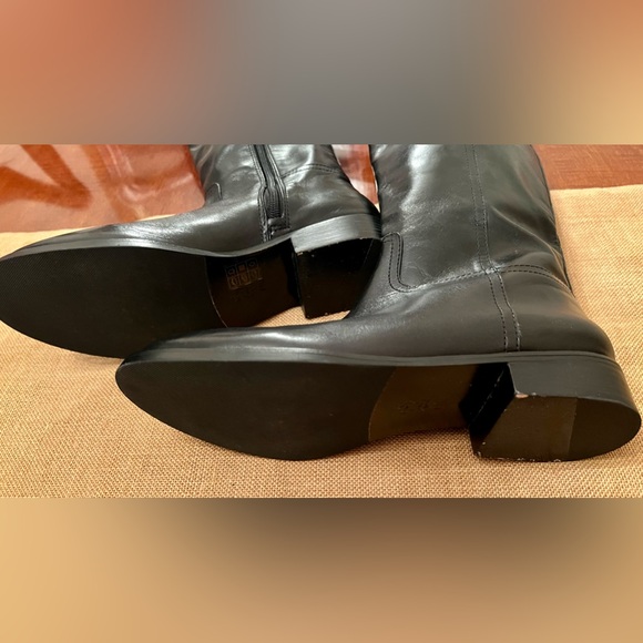 Tory Burch Kiernan riding boots - Picture 6 of 7